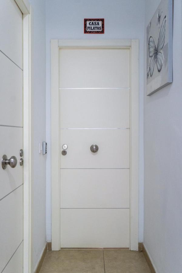 Appartement Invecar Holding à Séville Extérieur photo