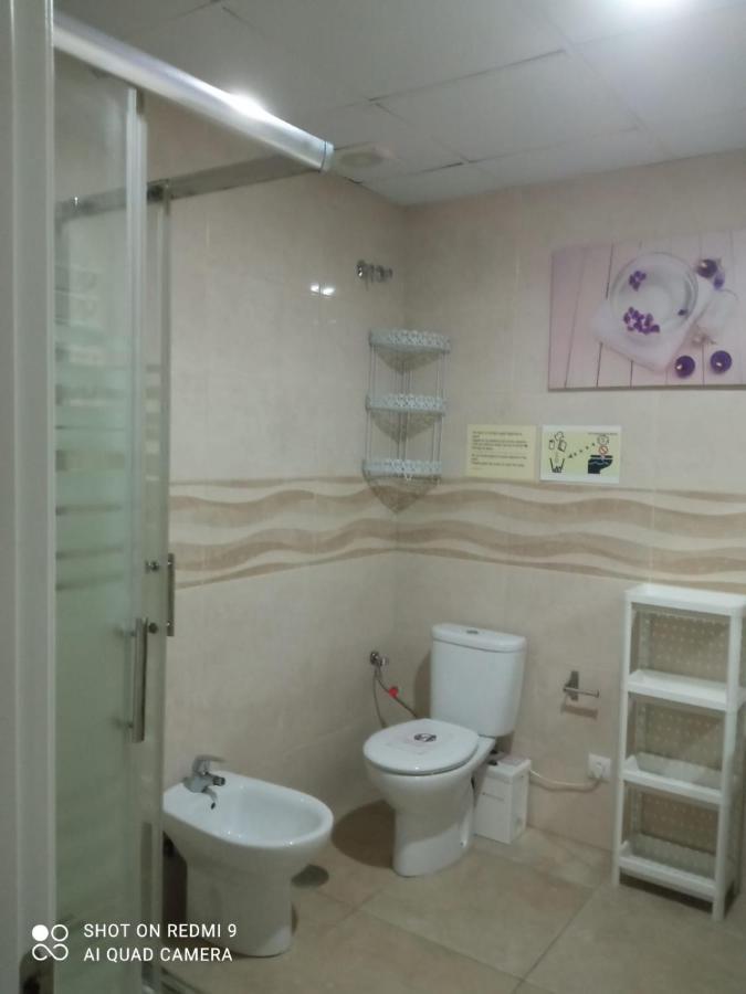 Appartement Invecar Holding à Séville Extérieur photo